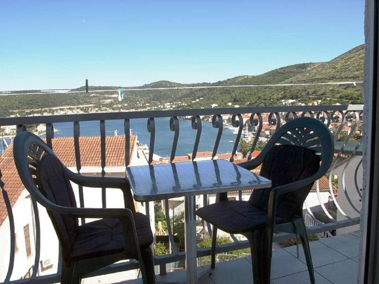 Apartments Mato Vis Dış mekan fotoğraf